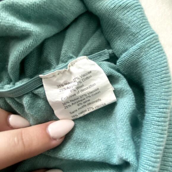 A Pea In The Pod Off The Shoulder Green Sweater Size Large - Picture 4 of 4